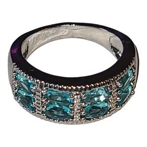 Silver Tone Aqua Blue Crystal Rhinestone‎ Cocktail Ring Size 6.75